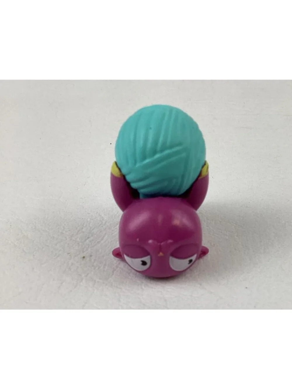 Lost Kitties Stackz Miss Terry Chimi Baller Chewy Blind Box 1.25